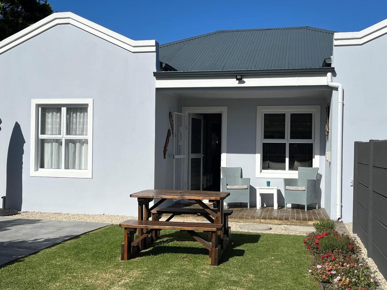 Serenity Self-Catering 2-Bed Unit Hermanus Ngoại thất bức ảnh