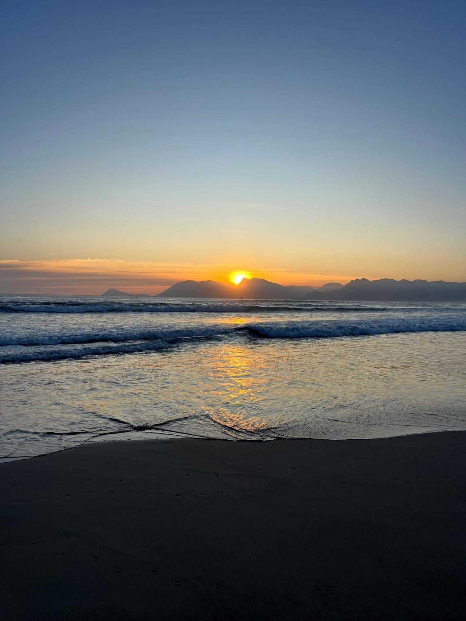 Serenity Self-Catering 2-Bed Unit Hermanus Ngoại thất bức ảnh